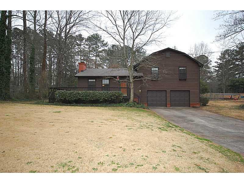 3 bedroom, 1,500 sq ft single family residence sold at 104 Driftwood Lane, Woodstock, GA 30188