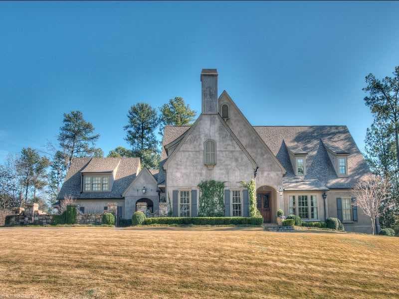 5 bedroom, 7,404 sq ft single family residence sold at 3849 Brandy Station Court, Atlanta, GA 30339