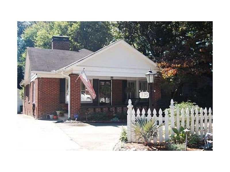 2 bedroom, 1,572 sq ft single family residence sold at 125 Peachtree Hills Avenue, Atlanta, GA 30305