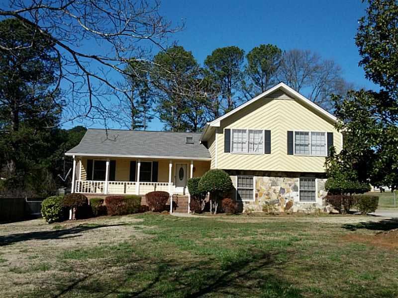 3945 Thornhill Drive, Lilburn, GA 30047 — most recent listing photo
