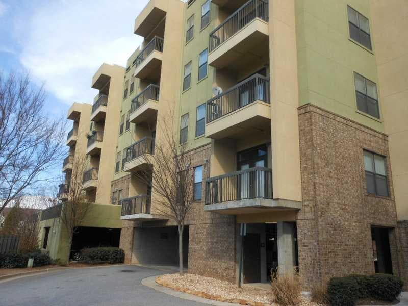 1 bedroom, 796 sq ft condominium sold at 425 Chapel Street 1111, Atlanta, GA 30313