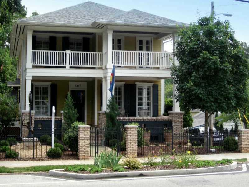 4 bedroom, 2,845 sq ft single family residence sold at 407 N Highland Avenue, Atlanta, GA 30307