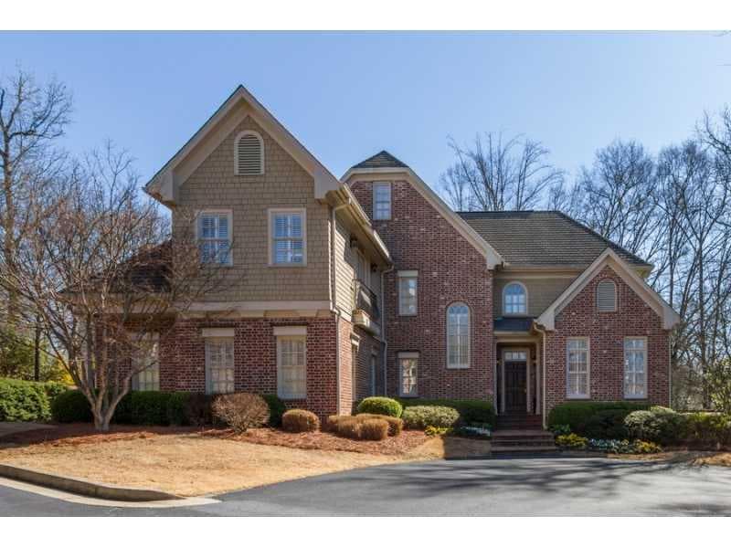 5 bedroom, 6,080 sq ft single family residence sold at 4979 Peachtree Dunwoody Road, Atlanta, GA 30342