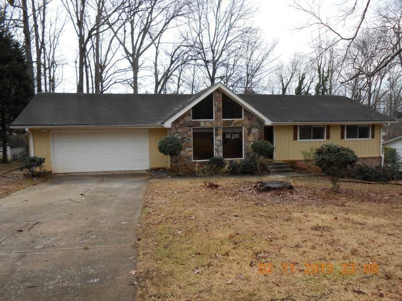 3 bedroom, 1,738 sq ft single family residence sold at 2864 Castle Drive, Lawrenceville, GA 30044