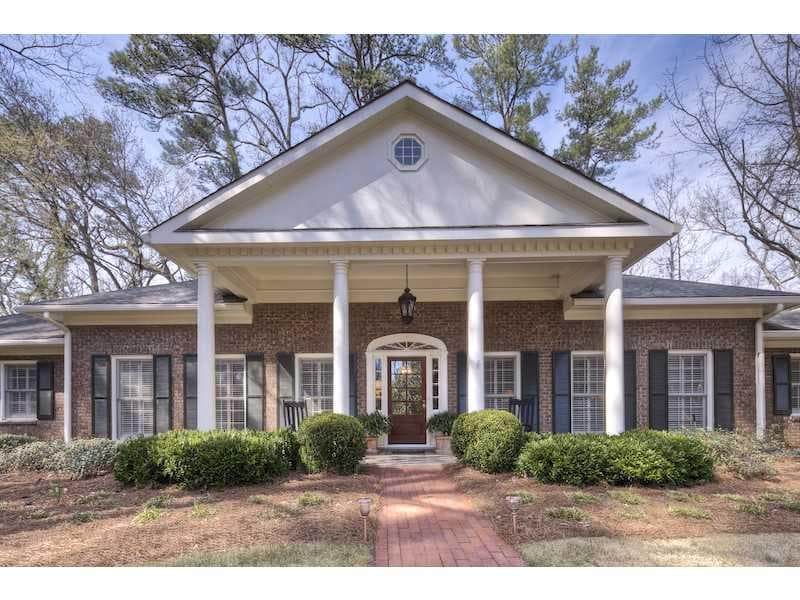 4 bedroom, 2,843 sq ft single family residence sold at 1365 Barron Court, Atlanta, GA 30327