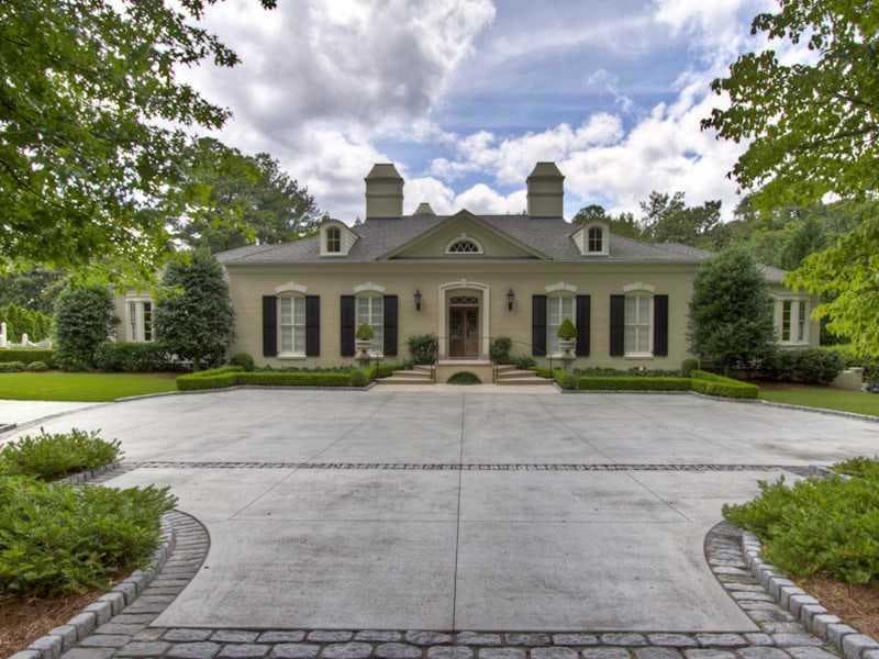 6 bedroom single family residence sold at 3412 Knollwood Drive, Atlanta, GA 30305