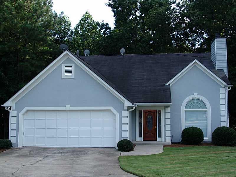 4 bedroom, 1,939 sq ft single family residence sold at 5235 N Somerset Lane, Alpharetta, GA 30004