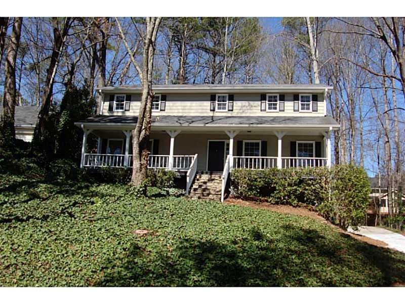 4 bedroom single family residence sold at 4901 Sturbridge Crescent, Roswell, GA 30075