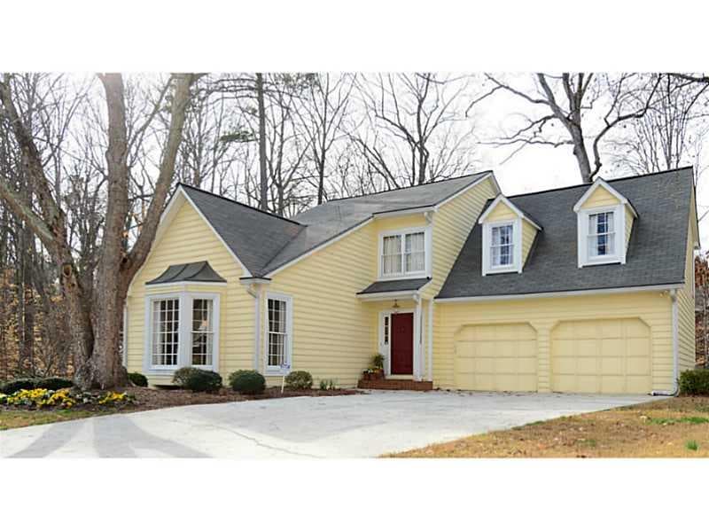 3 bedroom, 2,271 sq ft single family residence sold at 1066 Oakland Trace, Atlanta, GA 30319