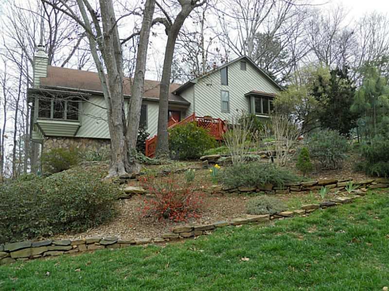 4 bedroom single family residence sold at 3705 Scotts Mill Run, Peachtree Corners, GA 30096