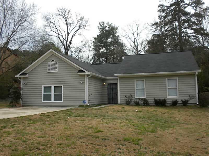879 Fox Valley Drive, Stone Mountain, GA 30088 — most recent listing photo