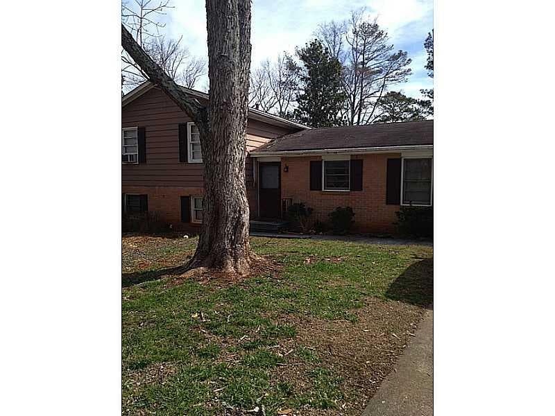 3836 Wedgefield Circle, Decatur, GA 30035 — most recent listing photo