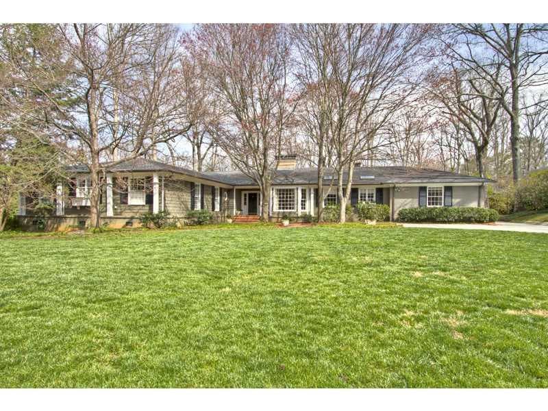 5 bedroom single family residence sold at 3489 Knollwood Drive, Atlanta, GA 30305