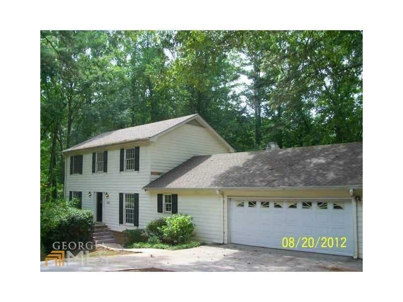 4 bedroom, 2,128 sq ft single family residence sold at 425 Arbor Ridge Drive, Stone Mountain, GA 30087