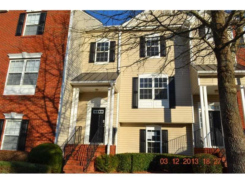 302 Village Circle 068, Woodstock, GA 30188 — most recent listing photo