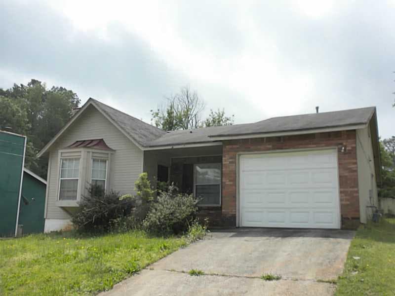 3 bedroom single family residence sold at 1981 Marbut Forest Drive, Lithonia, GA 30058