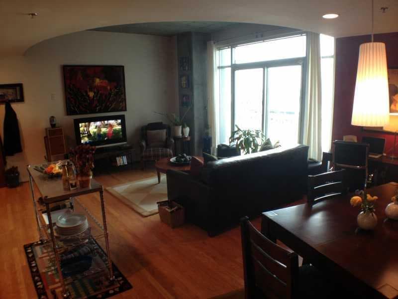 1 bedroom, 827 sq ft condominium sold at 250 Pharr Road 701, Atlanta, GA 30305