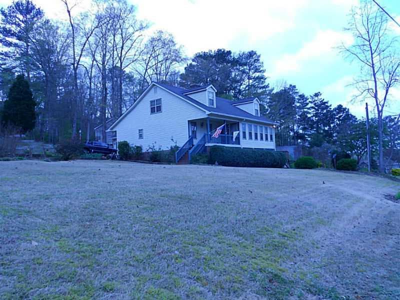 4 bedroom single family residence sold at 8575 LAKE Drive, Snellville, GA 30039