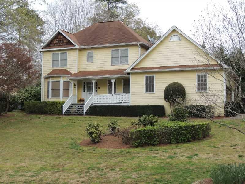 3 bedroom single family residence sold at 1483 LAKESHORE Circle, Gainesville, GA 30501