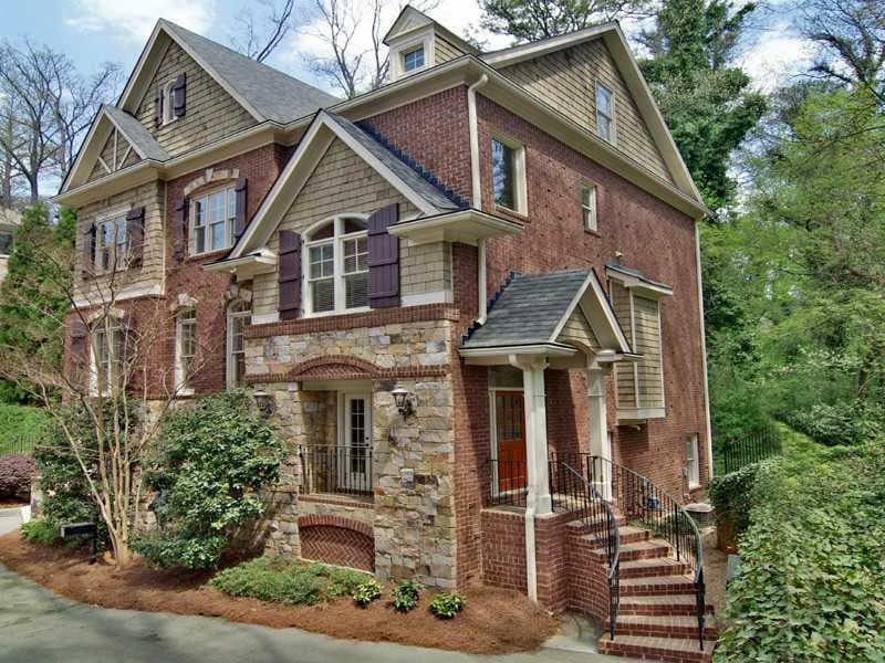4 bedroom, 3,578 sq ft single family residence sold at 1152 Chantilly Commons Drive, Atlanta, GA 30324