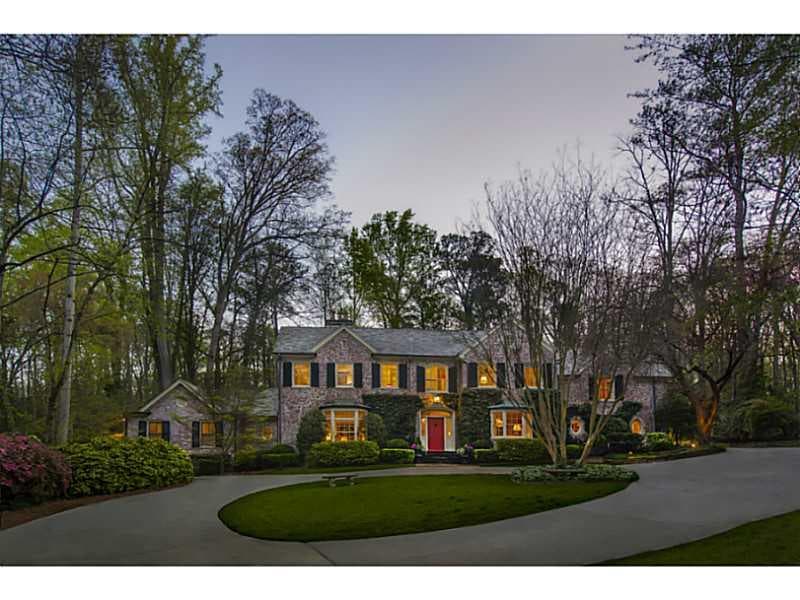 6 bedroom, 6,779 sq ft single family residence sold at 285 Valley Road, Atlanta, GA 30305