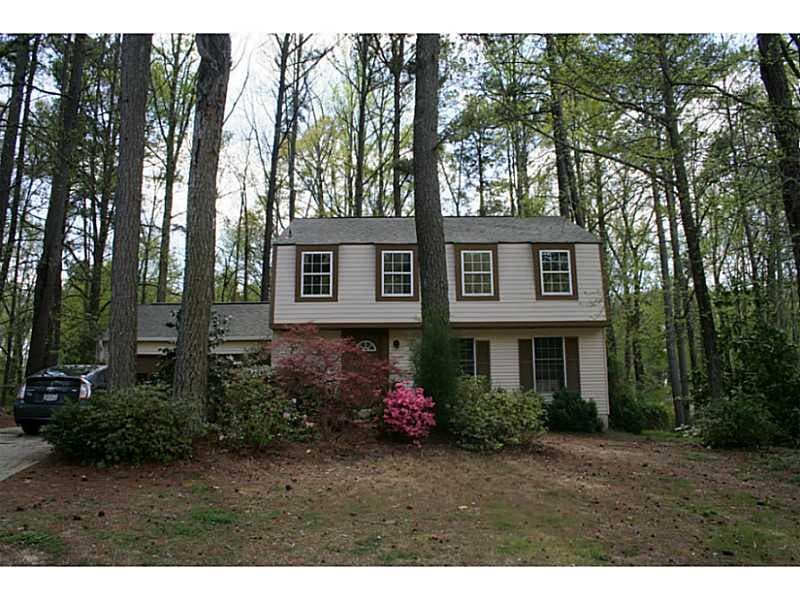 4 bedroom, 1,880 sq ft single family residence sold at 302 Glenview Drive, Peachtree City, GA 30269