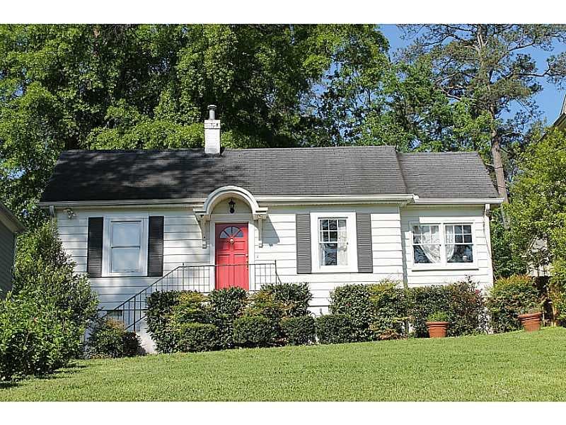 2 bedroom, 1,262 sq ft single family residence sold at 2186 Monterey Drive, Atlanta, GA 30318