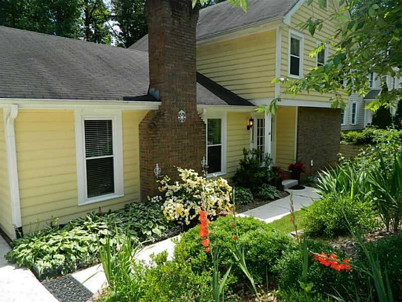 4 bedroom, 2,110 sq ft single family residence sold at 60 Foal Drive, Roswell, GA 30076