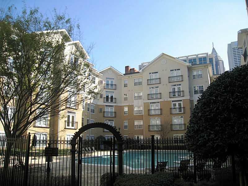 1 bedroom, 775 sq ft condominium sold at 800 Peachtree Street 1404, Atlanta, GA 30308