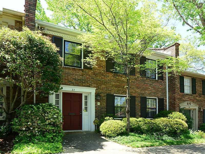 3 bedroom townhouse sold at 70 Old Ivy Road 31, Atlanta, GA 30342