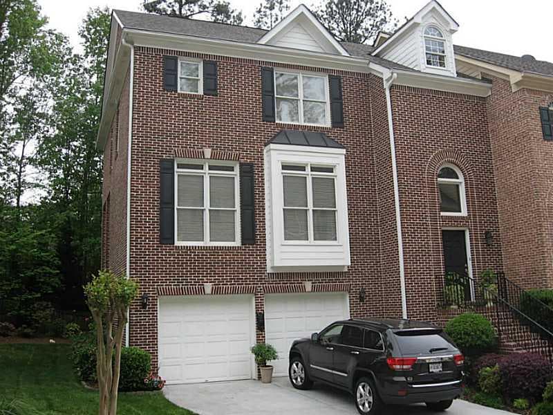4 bedroom, 2,929 sq ft townhouse sold at 7255 VILLAGE CREEK Trace 7255, Atlanta, GA 30328