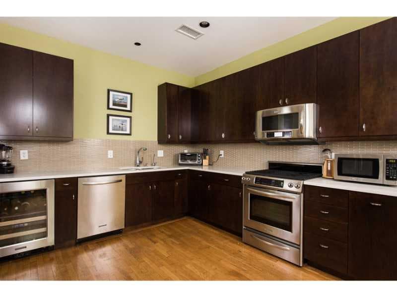 2 bedroom, 2,143 sq ft condominium sold at 754 Juniper Street 11, Atlanta, GA 30308