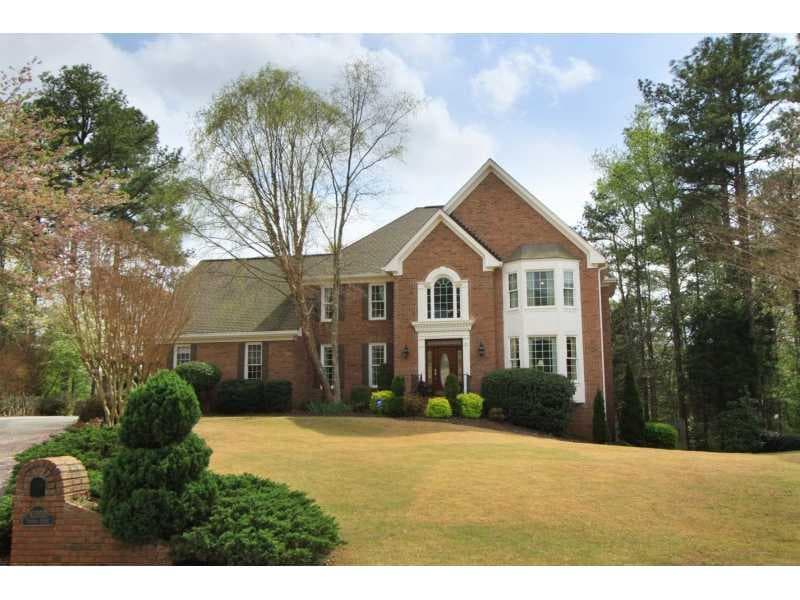 5 bedroom, 5,684 sq ft single family residence sold at 10350 Tuxford Drive, Alpharetta, GA 30022