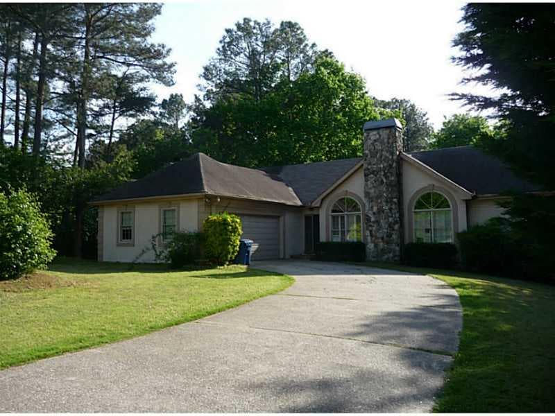 4820 Brandon Acres Lane, Buford, GA 30519 — most recent listing photo