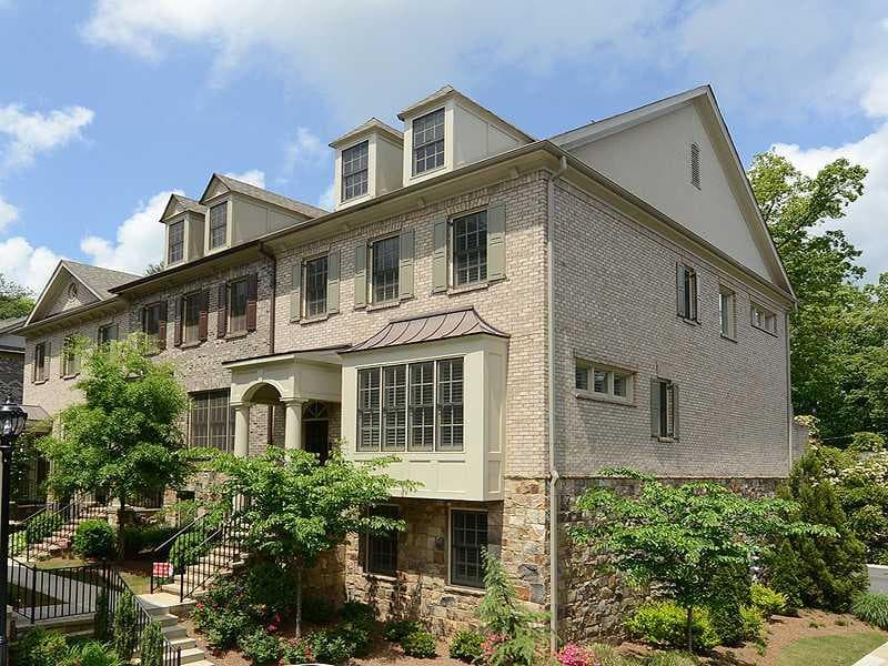 3 bedroom, 2,680 sq ft townhouse sold at 3683 Manor Brook Terrace 3683, Atlanta, GA 30319
