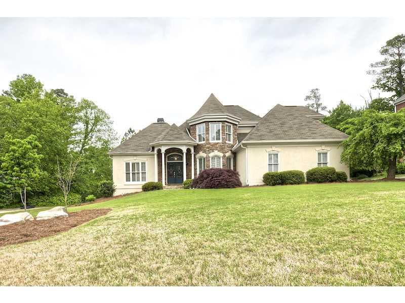 4 bedroom single family residence sold at 4575 Lakefield Bend, Berkeley Lake, GA 30096