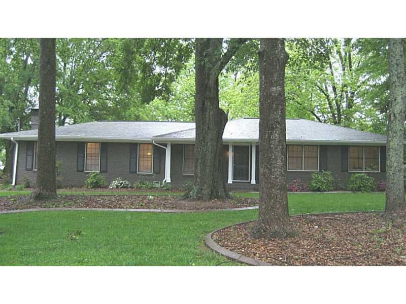3 bedroom, 1,892 sq ft single family residence sold at 1597 Kings Road, Marietta, GA 30062