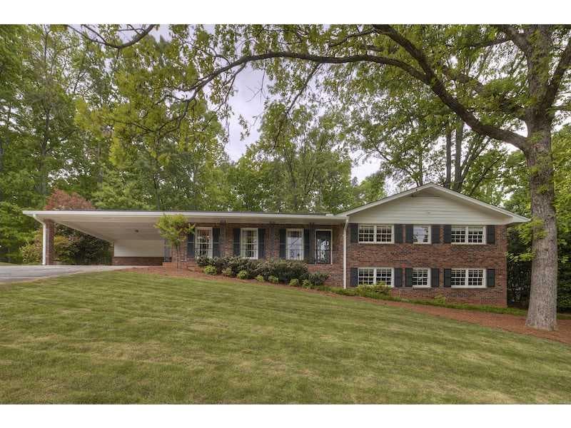 3 bedroom single family residence sold at 3952 Parkcrest Drive, Atlanta, GA 30319
