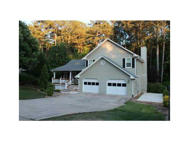 724 Oak Moss Drive, Lawrenceville, GA 30043 — most recent listing photo