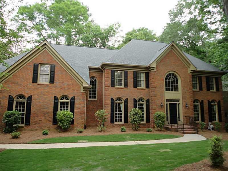 5 bedroom, 3,958 sq ft single family residence sold at 9445 Mistwater Close, Roswell, GA 30076