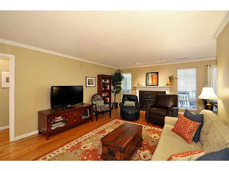 2 bedroom, 1,254 sq ft condominium sold at 1750 Clairmont Road 20, Decatur, GA 30033