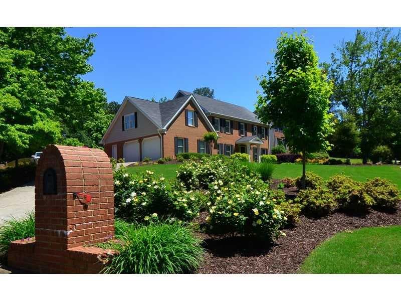 4 bedroom, 2,913 sq ft single family residence sold at 3141 Twin Lakes Drive, Marietta, GA 30062
