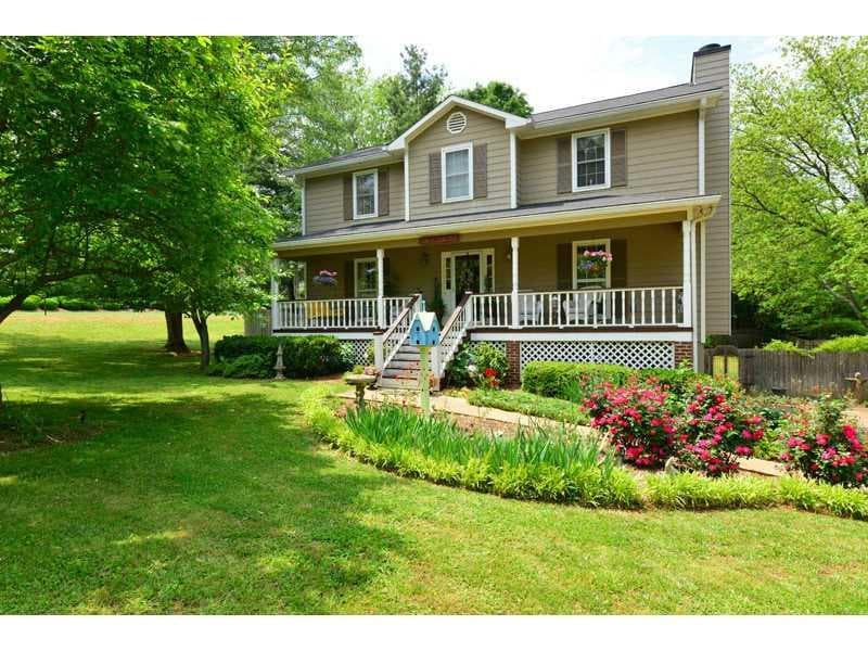 3 bedroom, 2,130 sq ft single family residence sold at 4875 Hawk Trail, Marietta, GA 30066