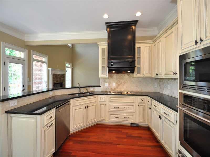 5 bedroom, 3,487 sq ft single family residence sold at 1981 Allgood Road, Marietta, GA 30062