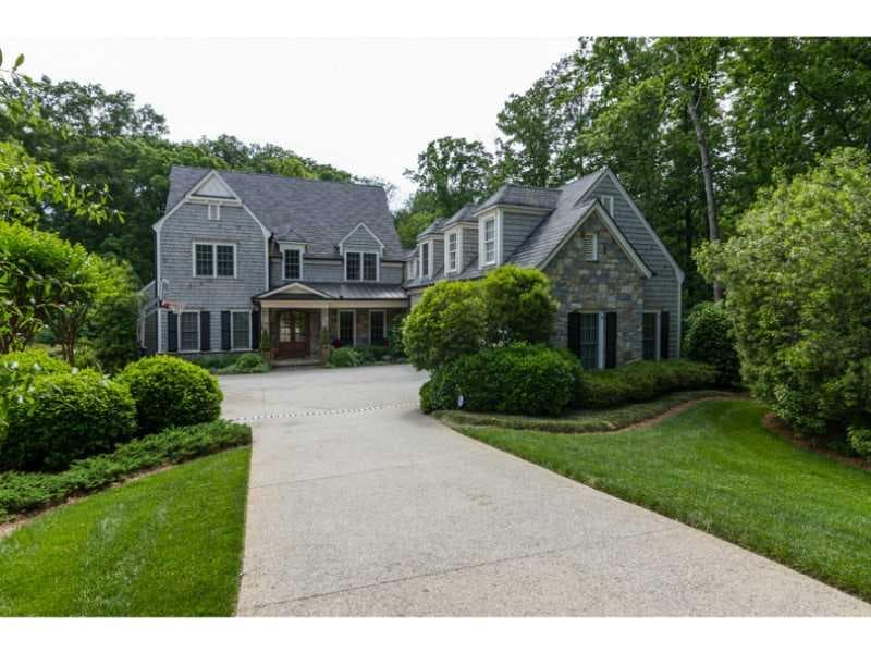 7 bedroom, 5,945 sq ft single family residence sold at 55 N Devereaux Court, Atlanta, GA 30327
