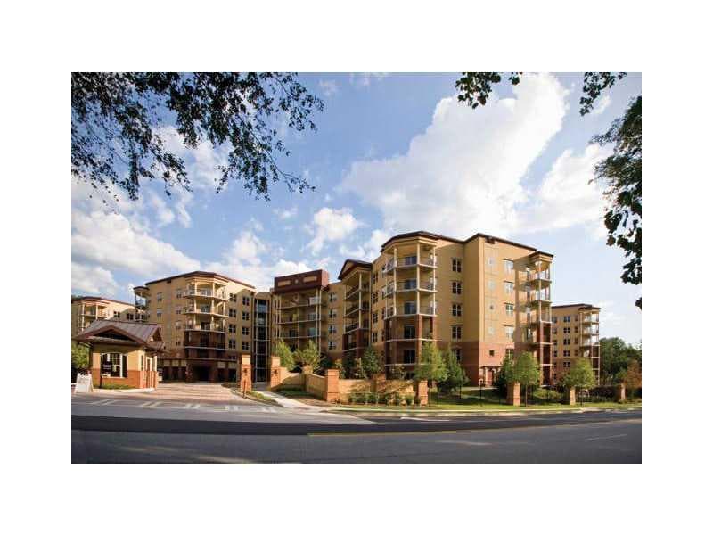 2 bedroom, 1,172 sq ft condominium sold at 200 River Vista Drive 202, Atlanta, GA 30339