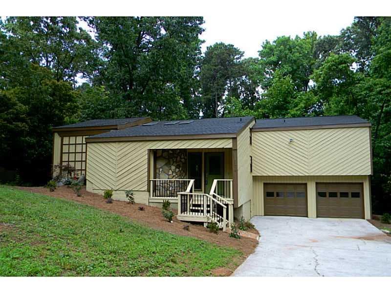 4 bedroom, 2,016 sq ft single family residence sold at 2214 Cedar Forks Drive, Marietta, GA 30062