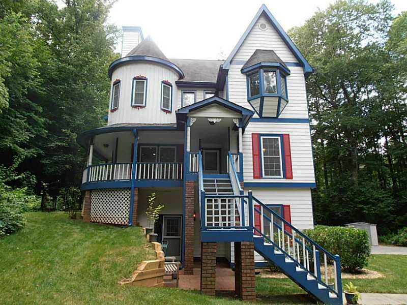 5 bedroom, 3,736 sq ft single family residence sold at 2381 Mitchell Road, Marietta, GA 30062