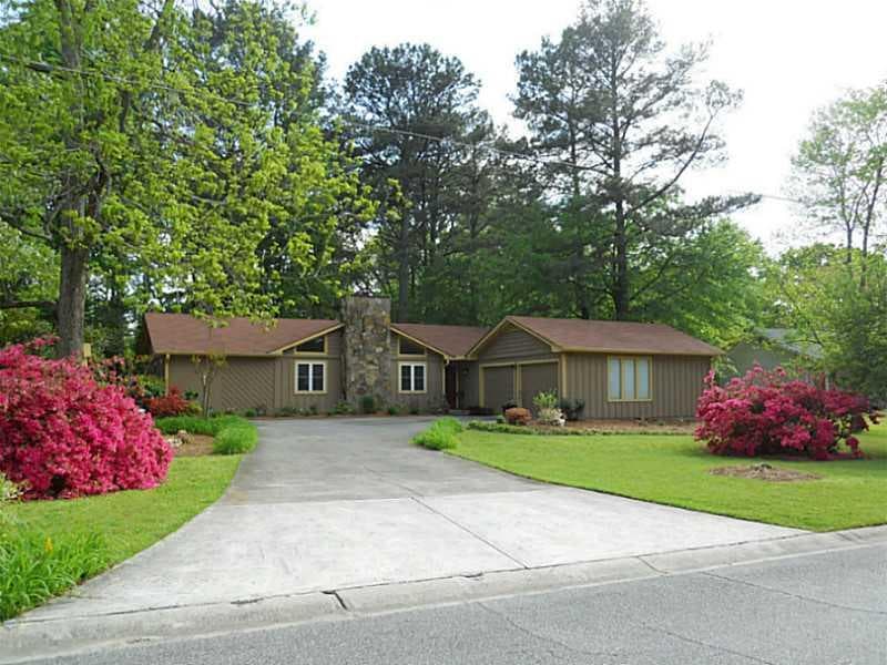 3 bedroom, 1,474 sq ft single family residence sold at 1526 Sprayberry Drive, Marietta, GA 30066