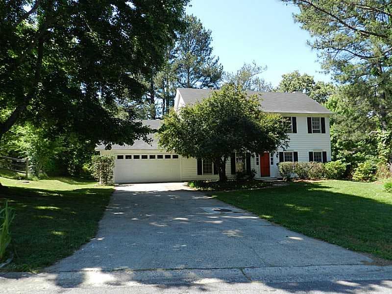 4 bedroom, 2,804 sq ft single family residence sold at 2215 Heritage Trace View, Marietta, GA 30062
